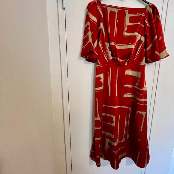 Banana Republic Factory Flutter-Sleeve Dress - Picture 1 of 4